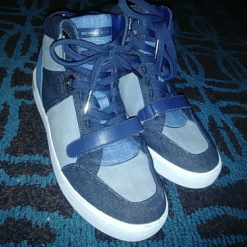Michael Kors Sneakers like New!!